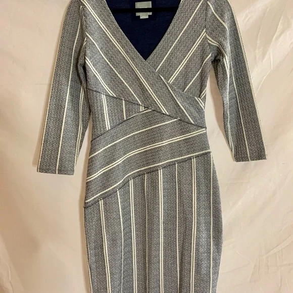 MAEVE Dress - Picture 4 of 7